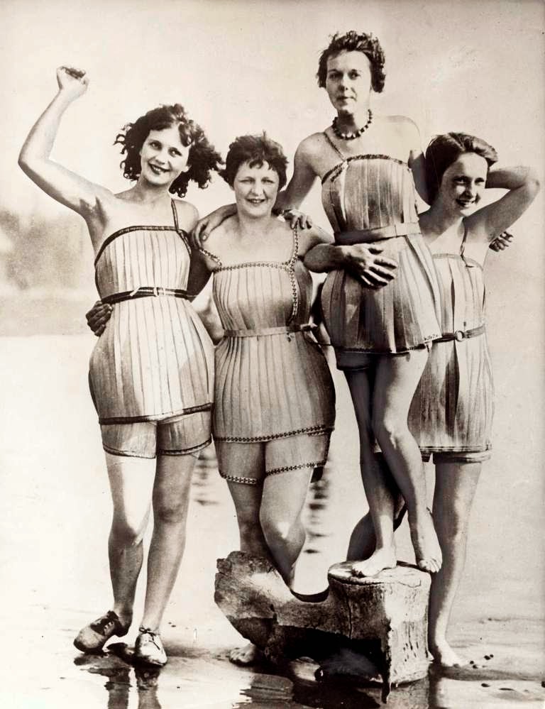 10 Old Fashion Trends That We d Love to See a Comeback Vintage Everyday